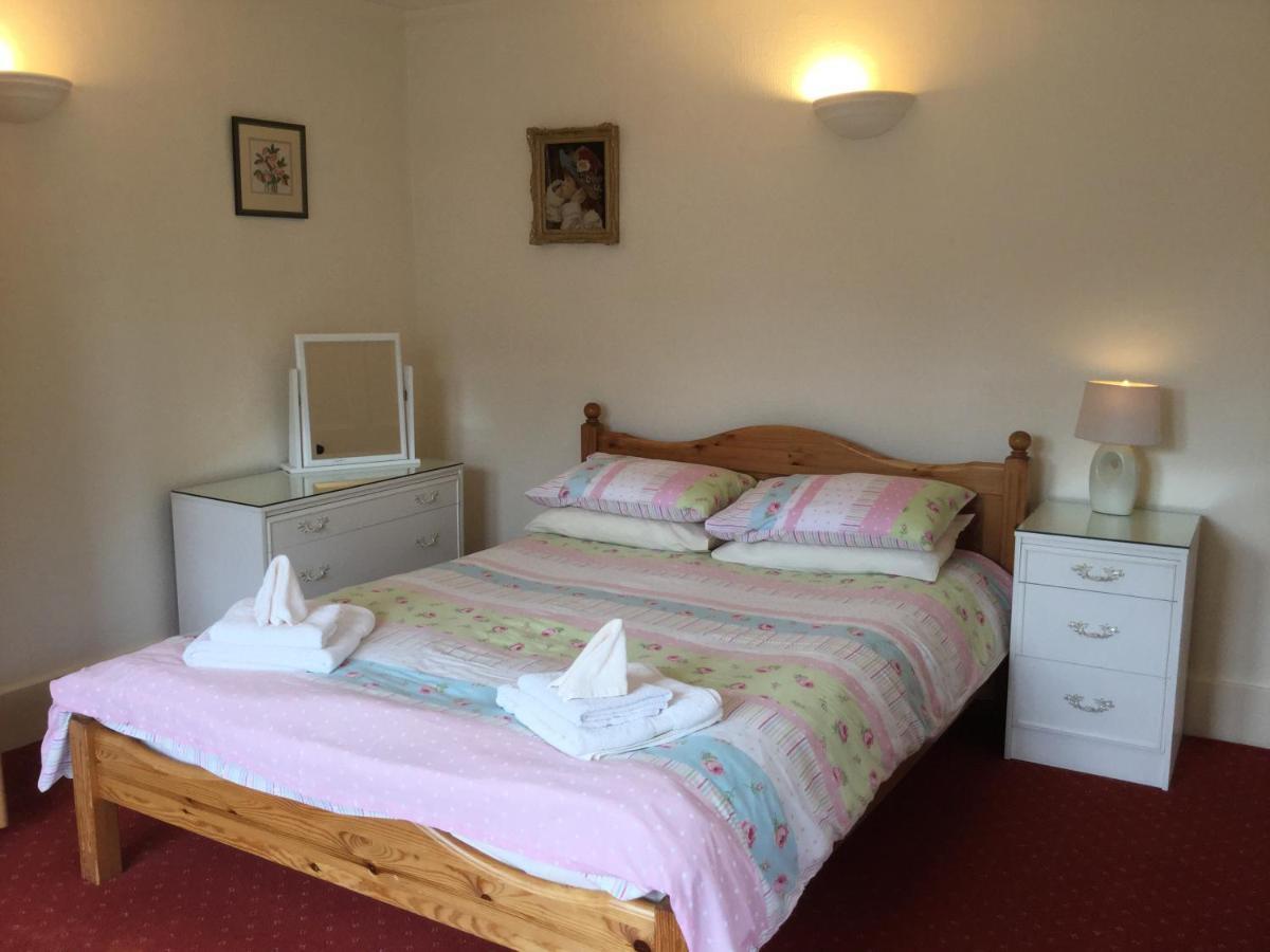 Three-Bedroom Old Cottage Free Parking Ίνβερνες Εξωτερικό φωτογραφία