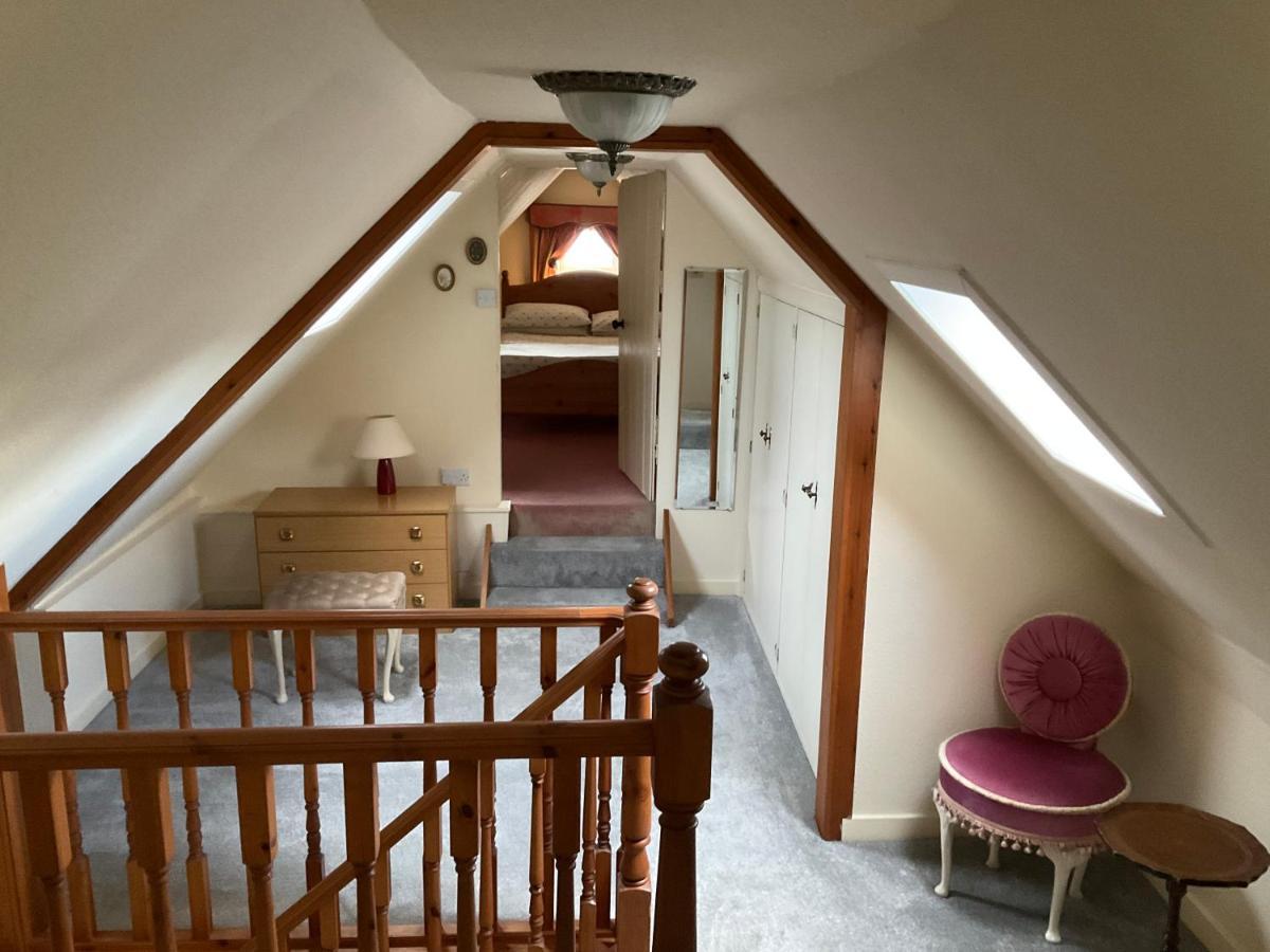 Three-Bedroom Old Cottage Free Parking Ίνβερνες Εξωτερικό φωτογραφία