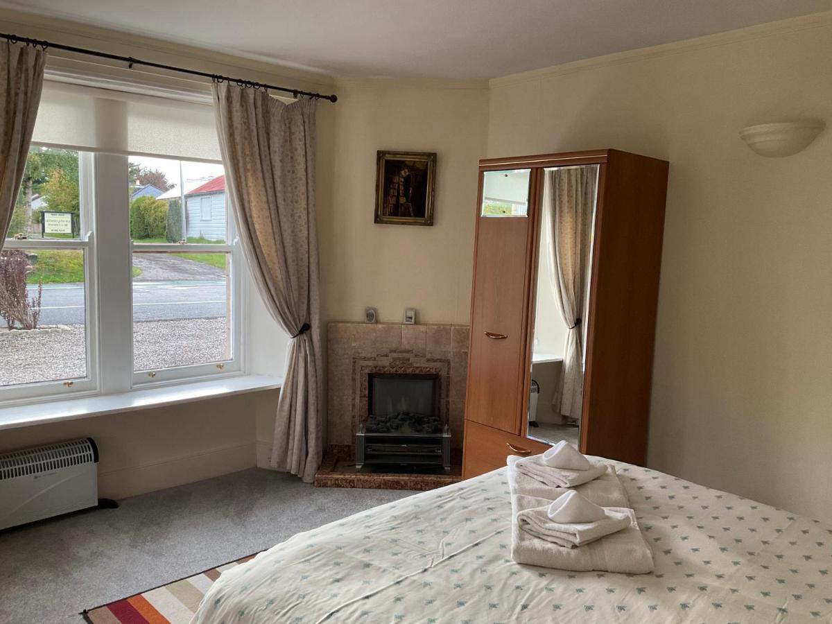 Three-Bedroom Old Cottage Free Parking Ίνβερνες Εξωτερικό φωτογραφία