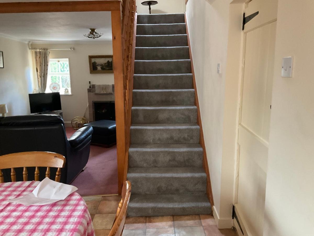 Three-Bedroom Old Cottage Free Parking Ίνβερνες Εξωτερικό φωτογραφία