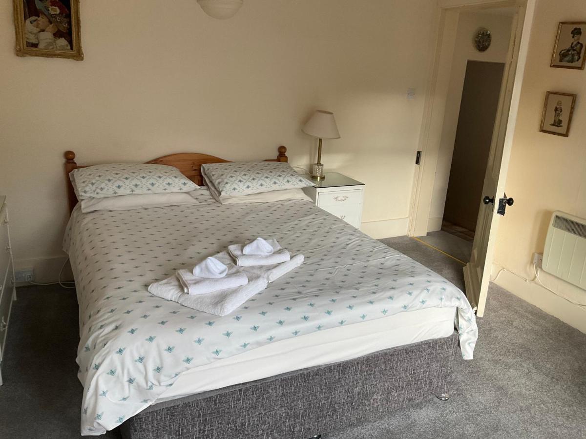 Three-Bedroom Old Cottage Free Parking Ίνβερνες Εξωτερικό φωτογραφία